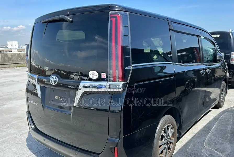 Toyota Esquire 2021 Black