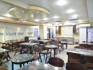 রেস্তোরাঁ ভাড়ার জন্য