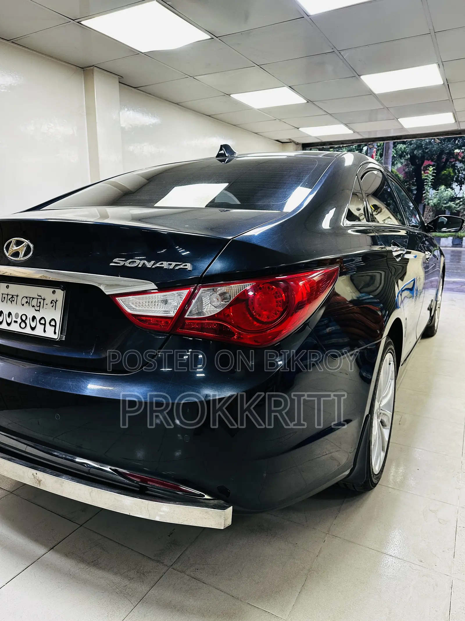 Hyundai Sonata 2011 Blue