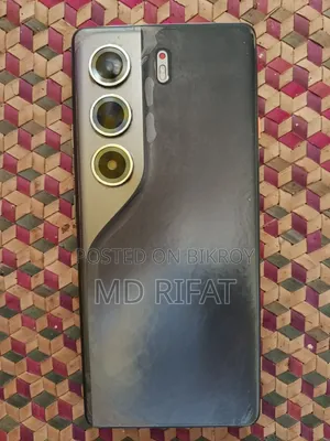 টেকনো ক্যামন ৪০ প্রো ৪জি ২৫৬ জিবি ব্ল্যাক