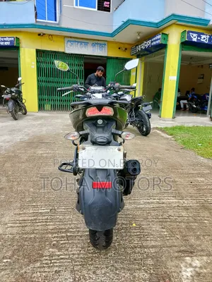 টিভিএস অ্যাপাচি আরটিআর ১৬০ ৪ভি ২০২১ কালো
