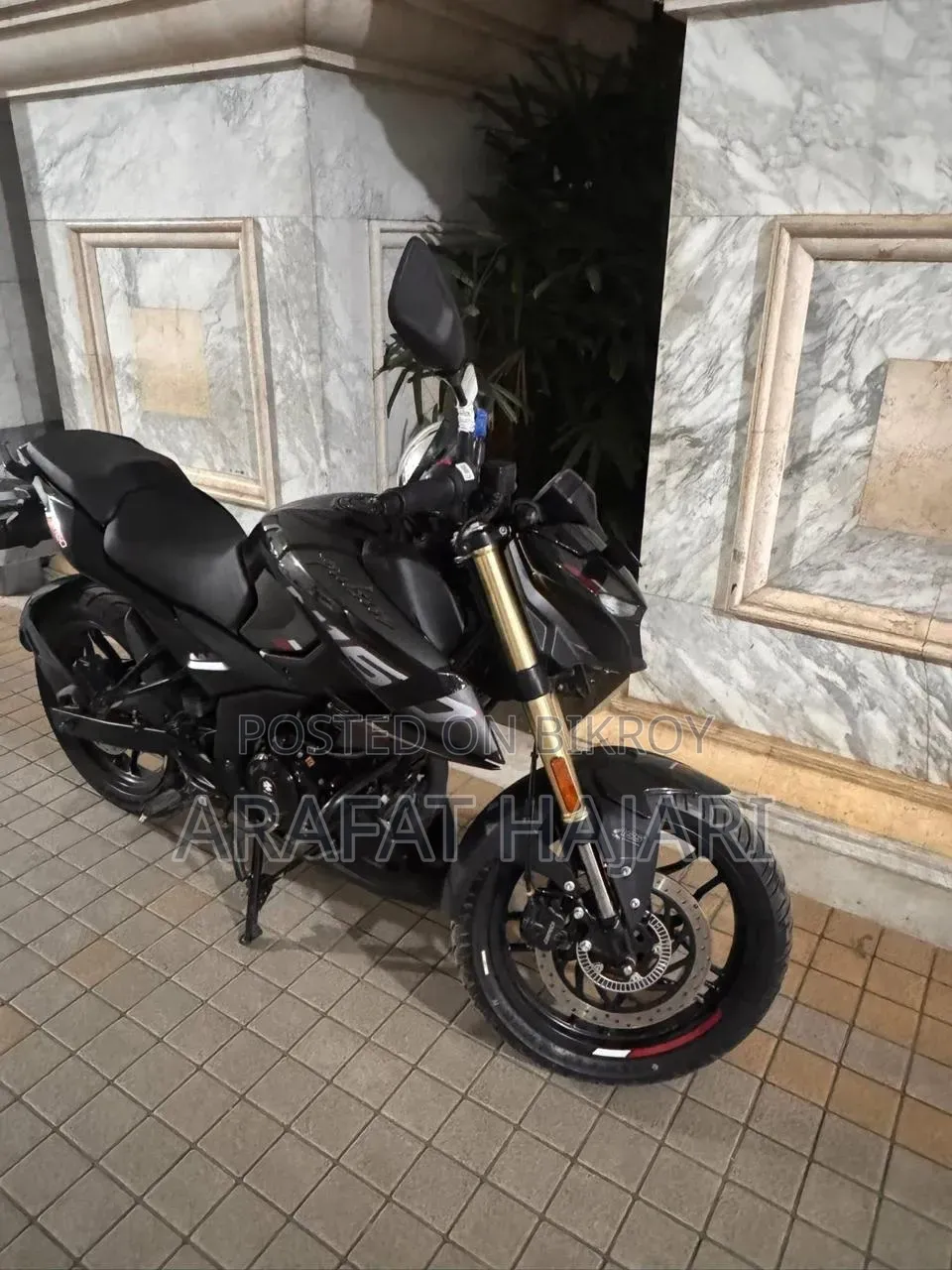 Bajaj Pulsar N160 2025 Black