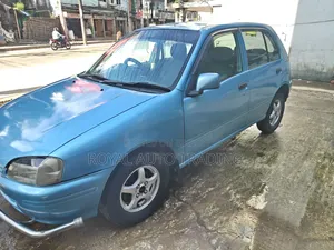 টয়োটা স্টারলেট ১৯৯৮ নীল