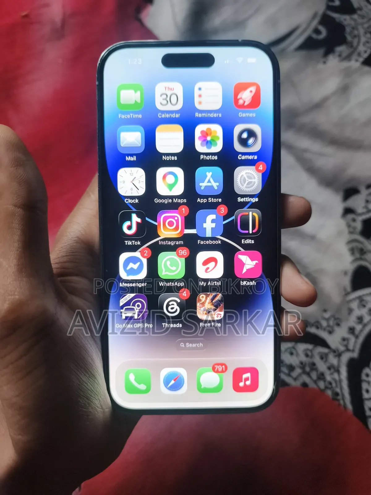 অ্যাপল আইফোন ১৪ প্রো ১২৮ জিবি হোয়াইট