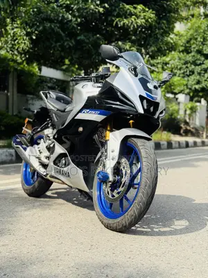 New Yamaha R15M 2024 Silver