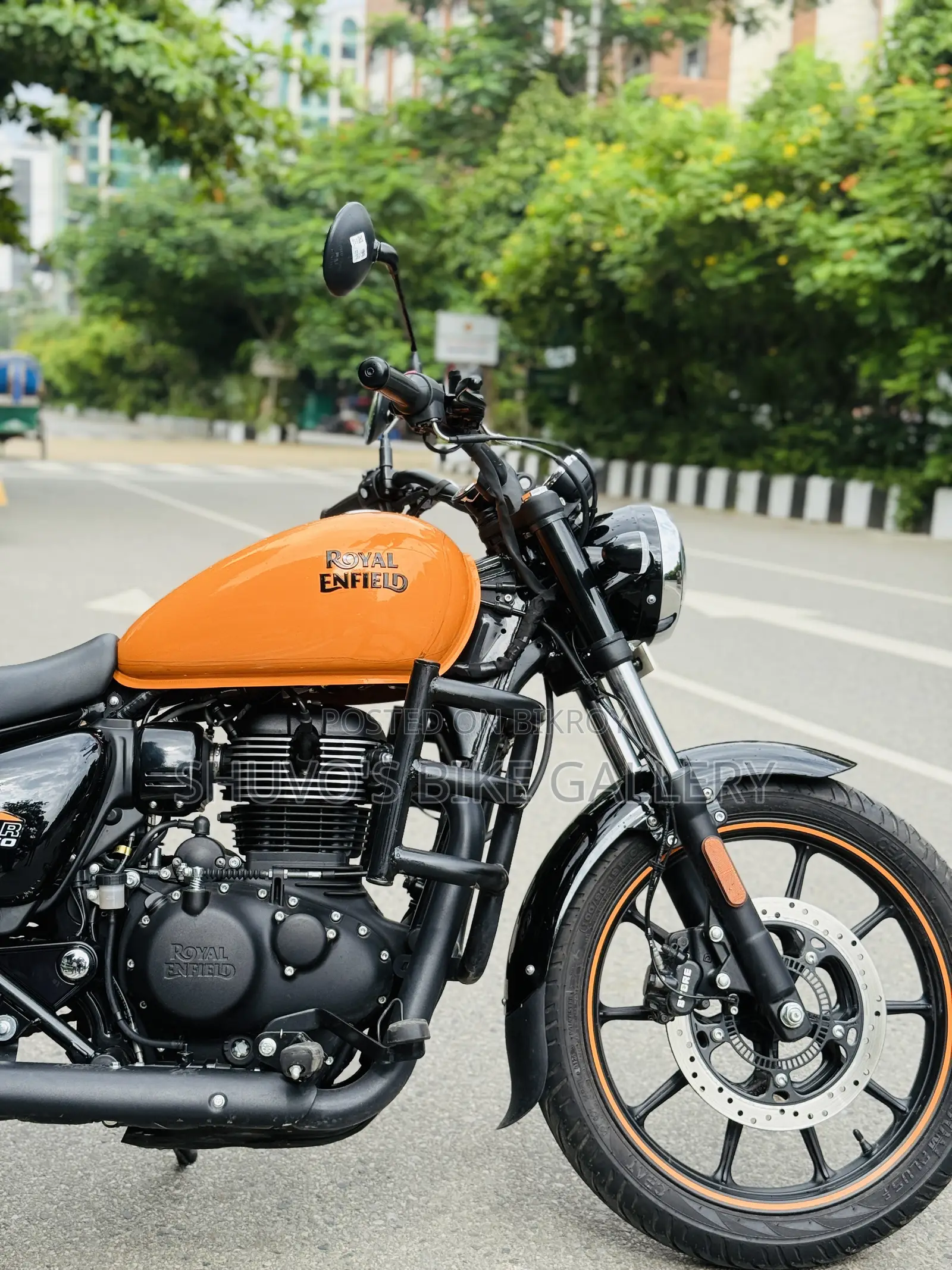 New Royal Enfield Meteor 350 2026 Orange