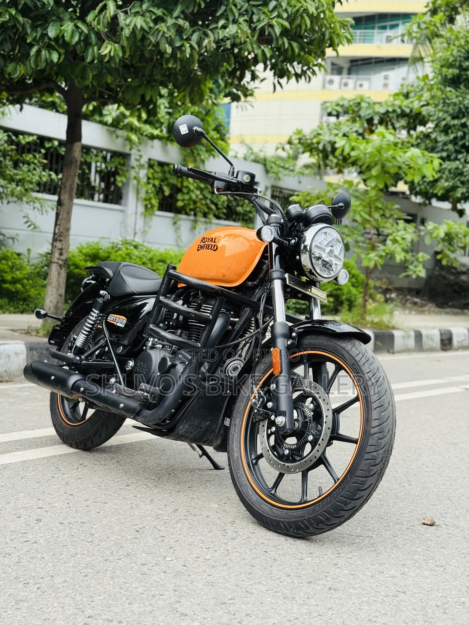 New Royal Enfield Meteor 350 2026 Orange