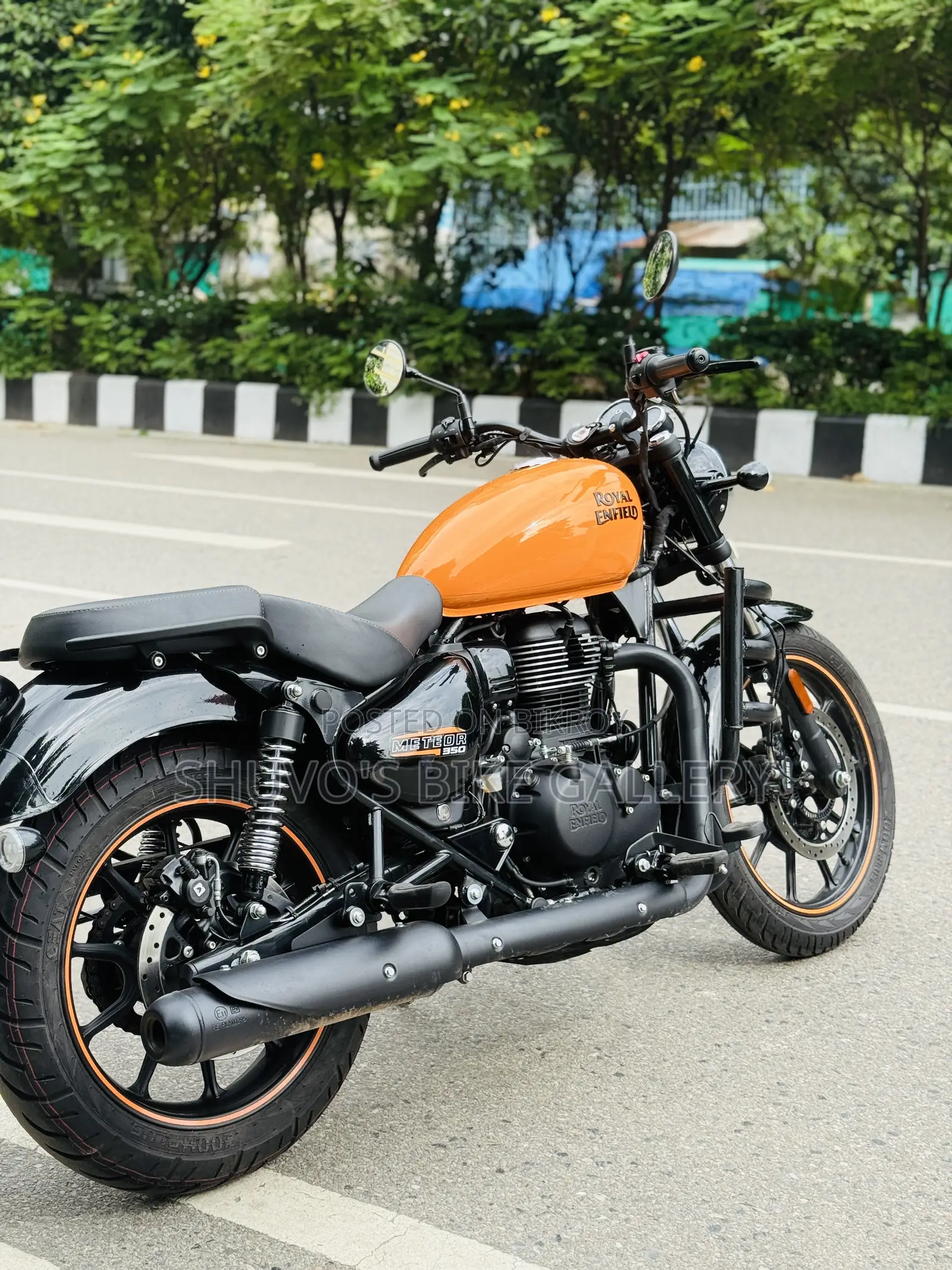 New Royal Enfield Meteor 350 2026 Orange