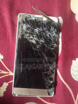 Mobile Phone 16 GB Gold
