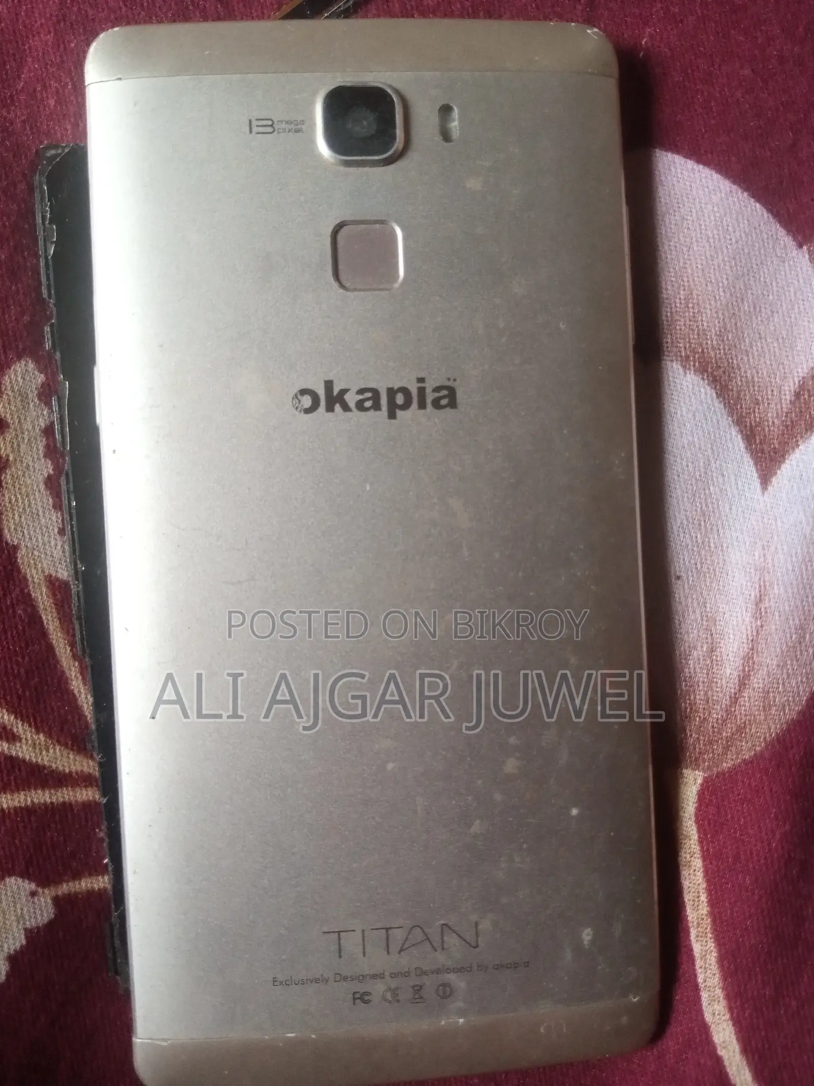 Mobile Phone 16 GB Gold