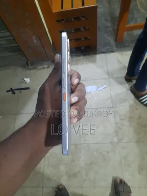 Infinix Hot 60 Pro 128 GB Silver