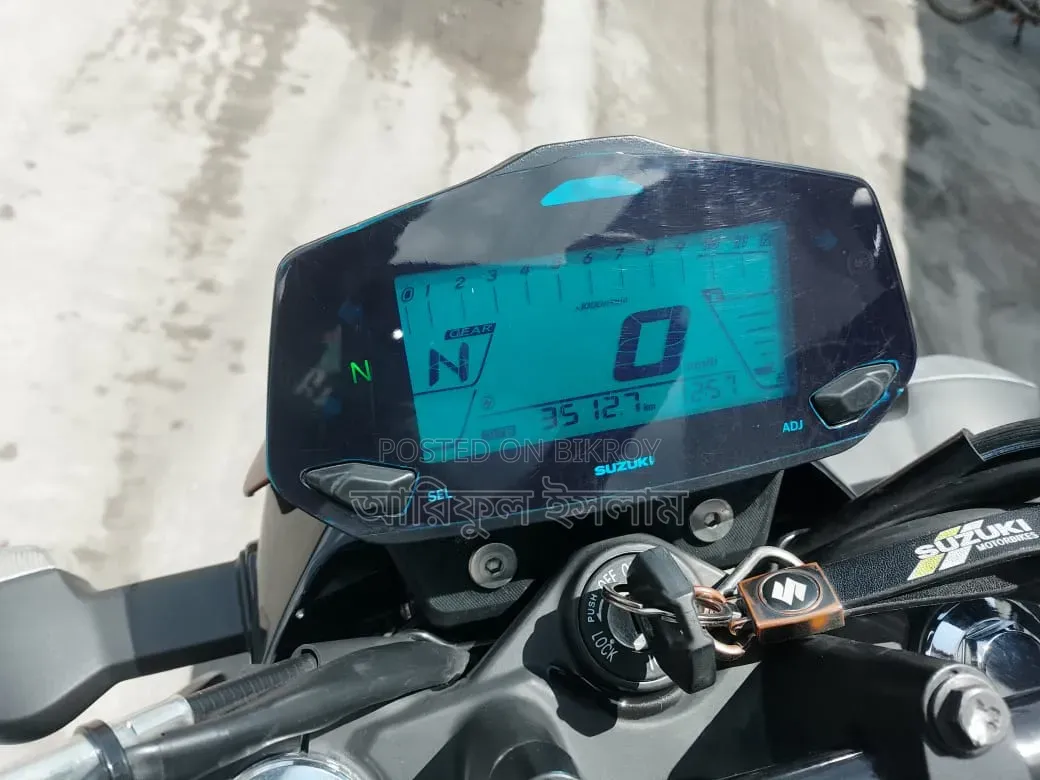 New Suzuki Gixxer SF 2026 Black