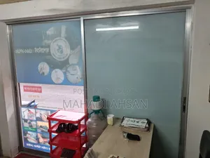 অ্যালুমিনিয়াম থাই গ্লাস ডোর