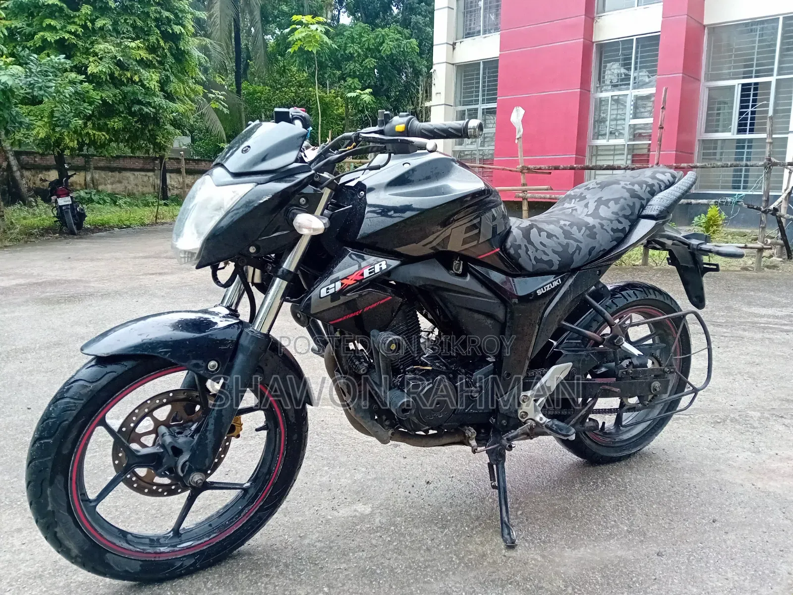 সুজুকি জিক্সার ২০১৮ ব্ল্যাক