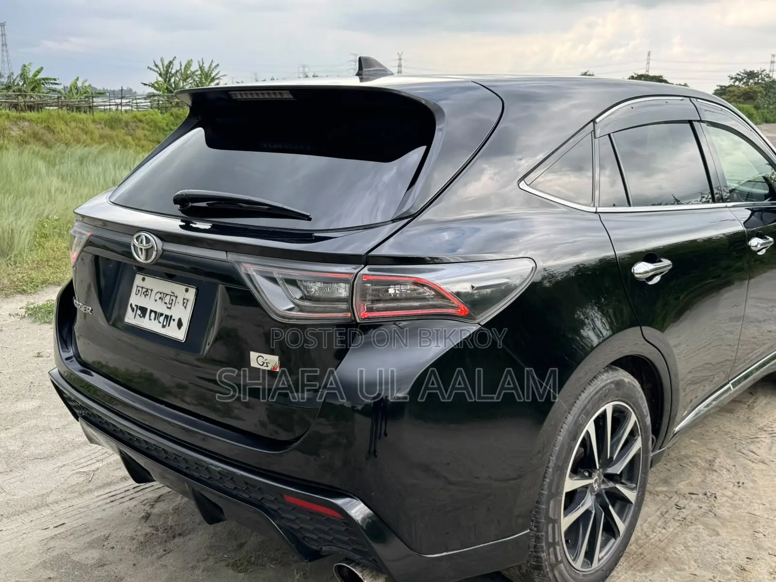 Toyota Harrier 2.0 2015 Black