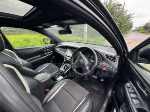 Toyota Harrier 2.0 2015 Black