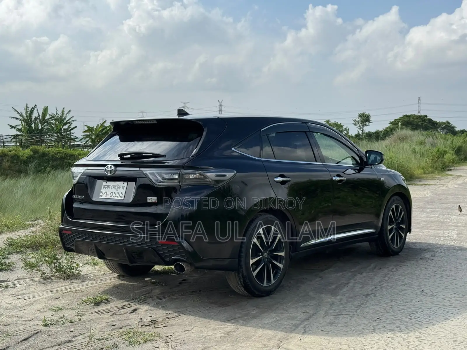 Toyota Harrier 2.0 2015 Black