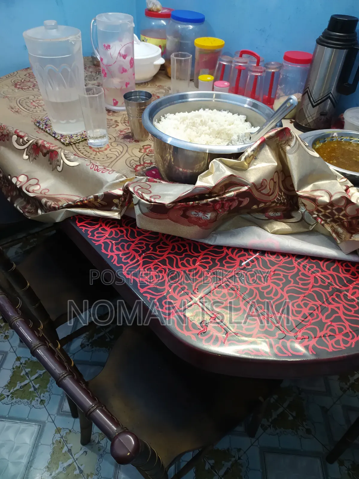 আর এ ফেল ডাইনিং টেবিল বিক্রি হবে