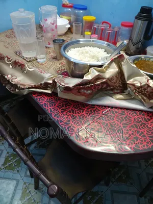 আর এ ফেল ডাইনিং টেবিল বিক্রি হবে