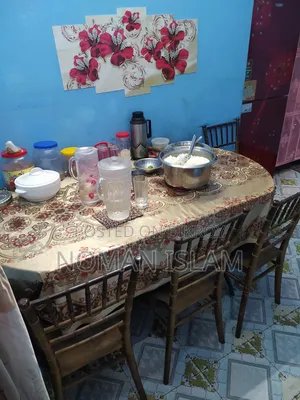 আর এ ফেল ডাইনিং টেবিল বিক্রি হবে