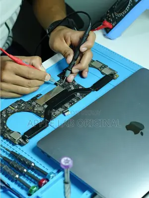 Macbook Pro A1989 No Power Repair | Apple Lab