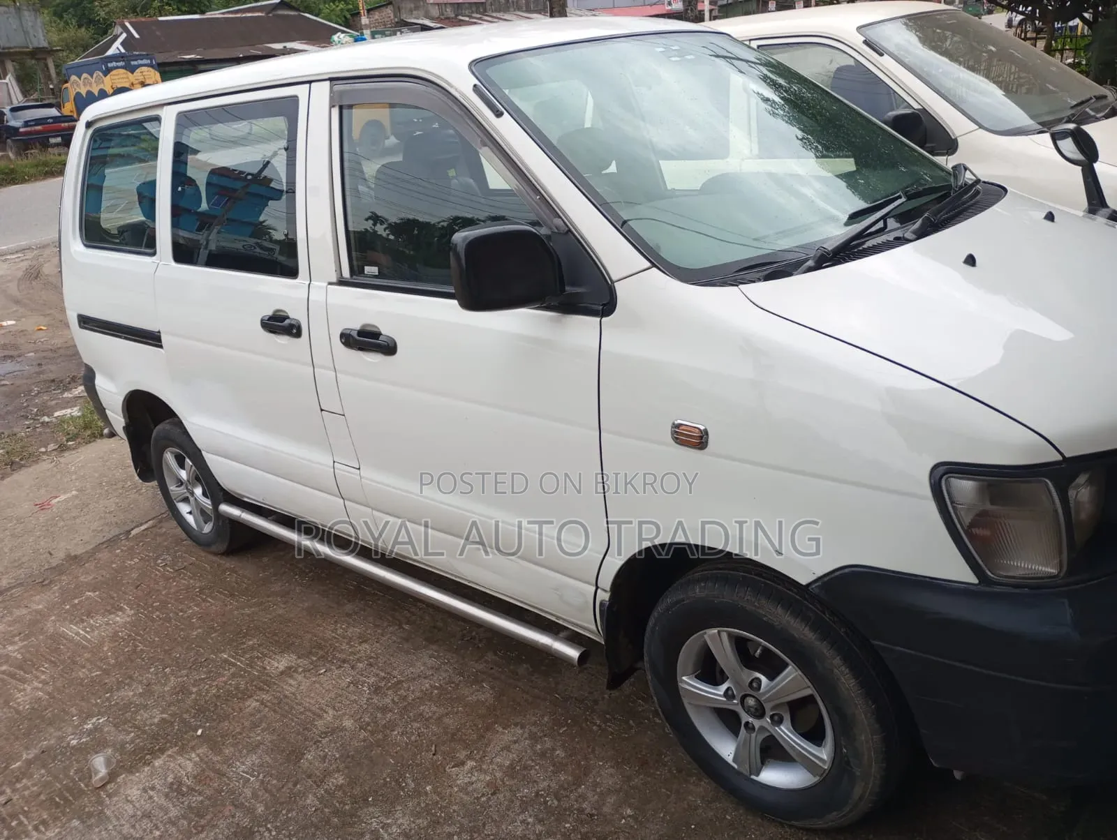 Toyota Noah 2007 White
