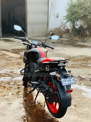 New TVS Apache RTR 160 4V Fi 2025 Black
