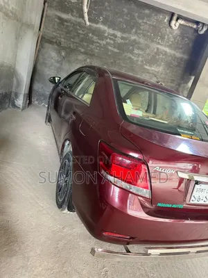 Toyota Allion 2017 Maroon
