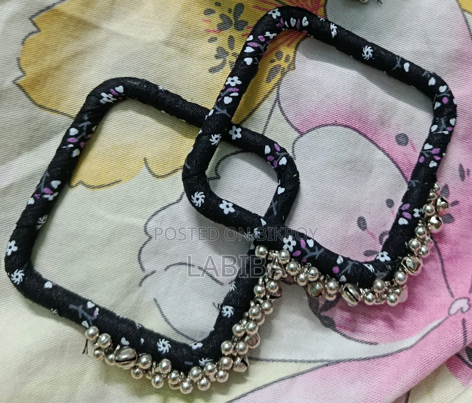 A pair of square bangles