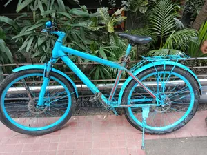 সাইকেল ভালো রানিং আছে সামনের টায়ার টিউব নতুন পিছনের টিউব নতুন