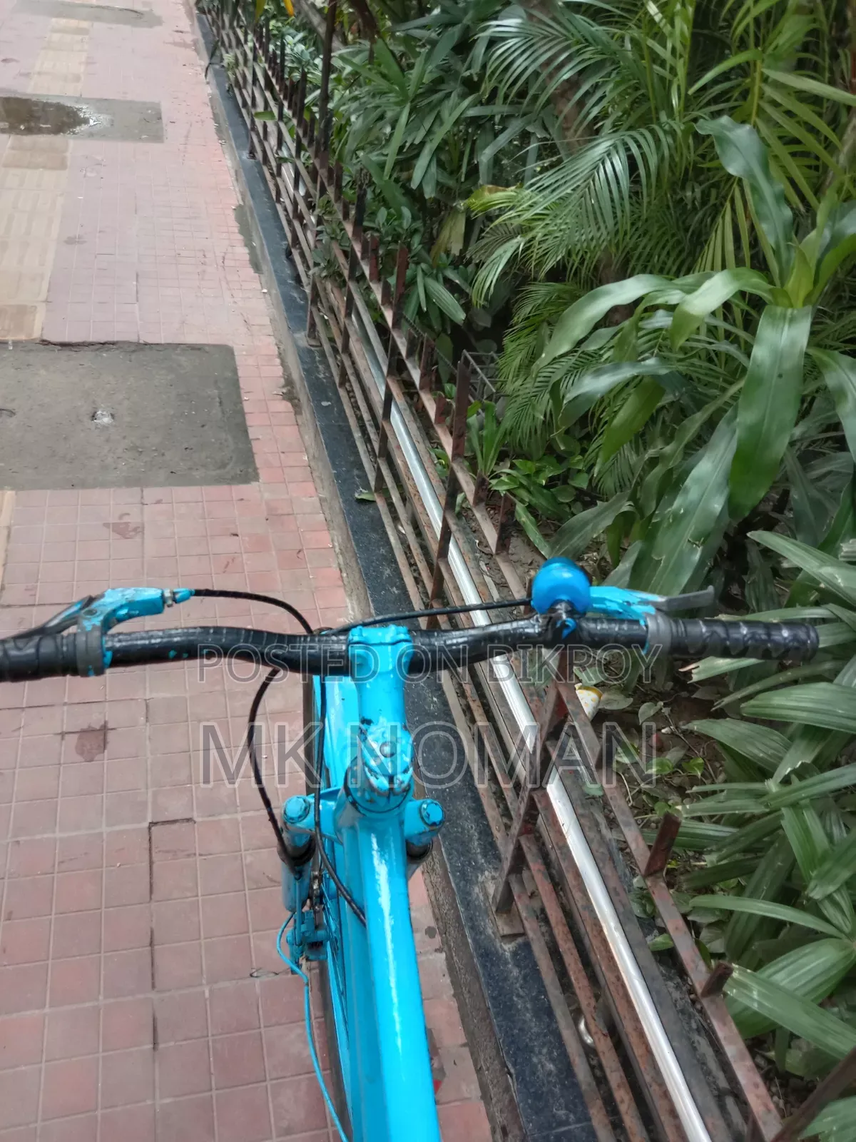 সাইকেল ভালো রানিং আছে সামনের টায়ার টিউব নতুন পিছনের টিউব নতুন