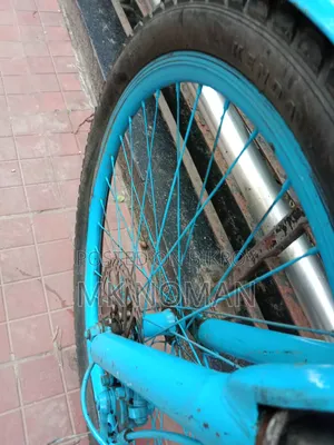 সাইকেল ভালো রানিং আছে সামনের টায়ার টিউব নতুন পিছনের টিউব নতুন