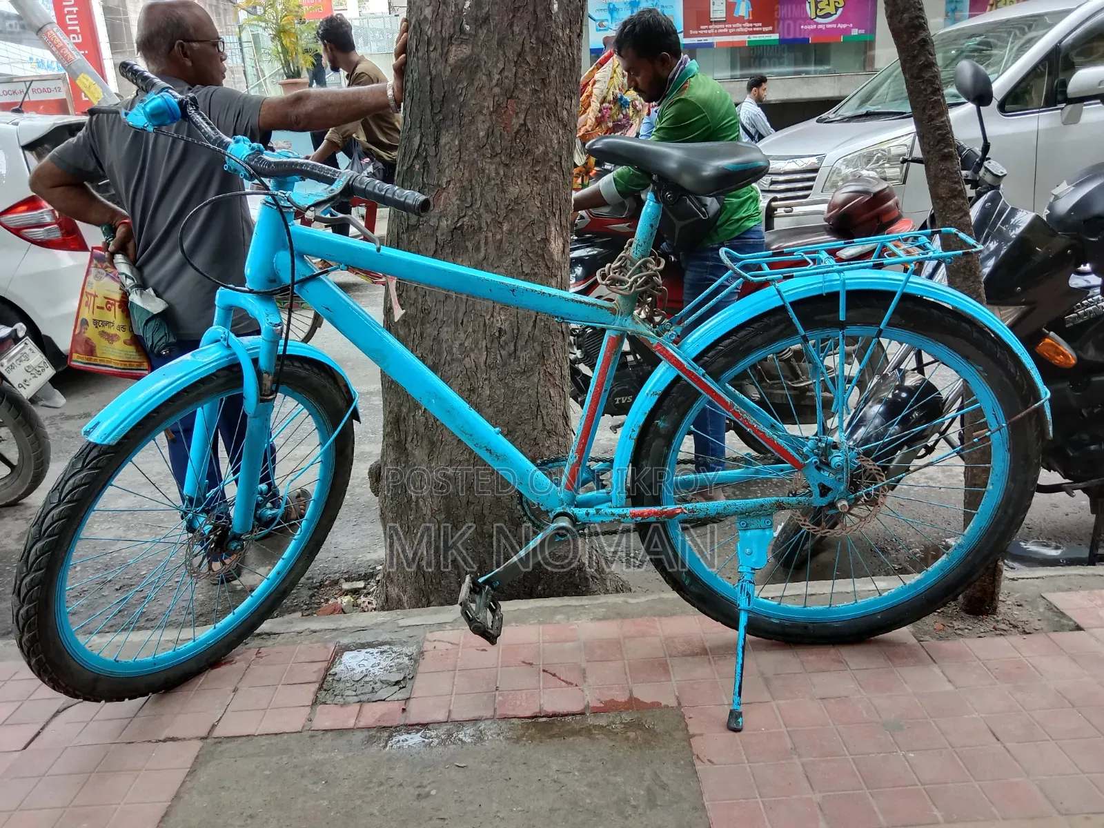 সাইকেল ভালো রানিং আছে সামনের টায়ার টিউব নতুন পিছনের টিউব নতুন