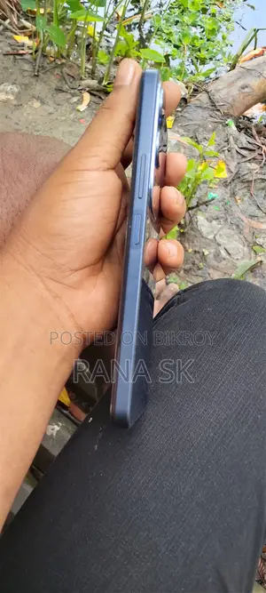 Vivo Y19s Pro 128 GB নীল