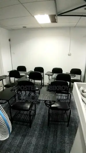 ধানমন্ডি-১ এবং সায়েন্স ল্যাব সংলগ্ন ৫৭০ বর্গফুটের অফিস ভাড়া দেওয়া হবে