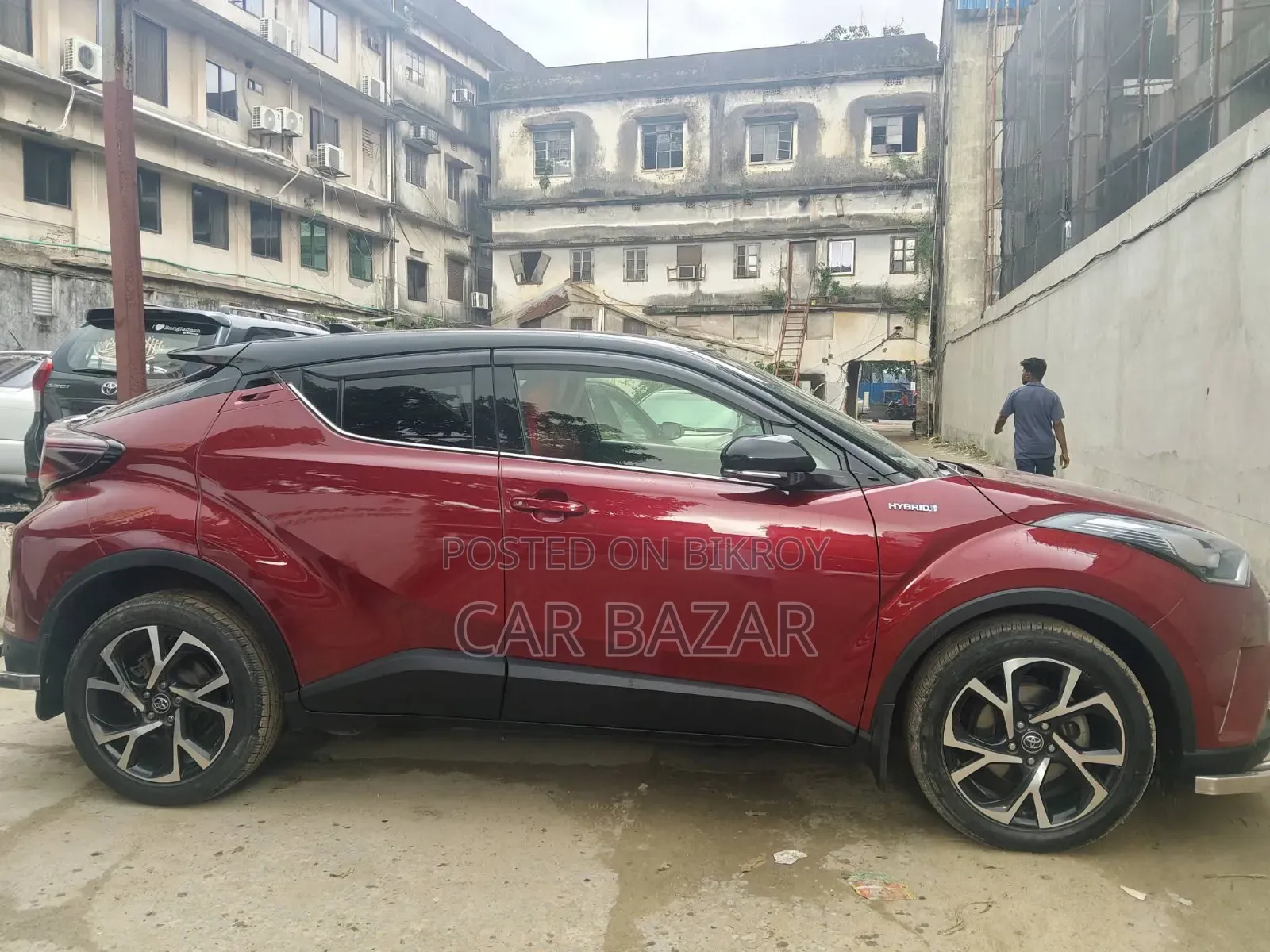 টয়োটা সি-এইচআর ২০১৭ লাল