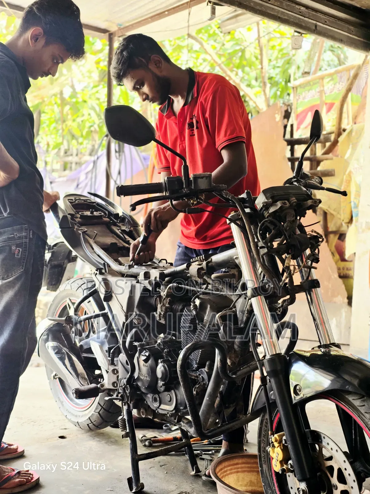 মোটরসাইকেল সার্ভিসিং সেন্টার বিক্রয় হবে