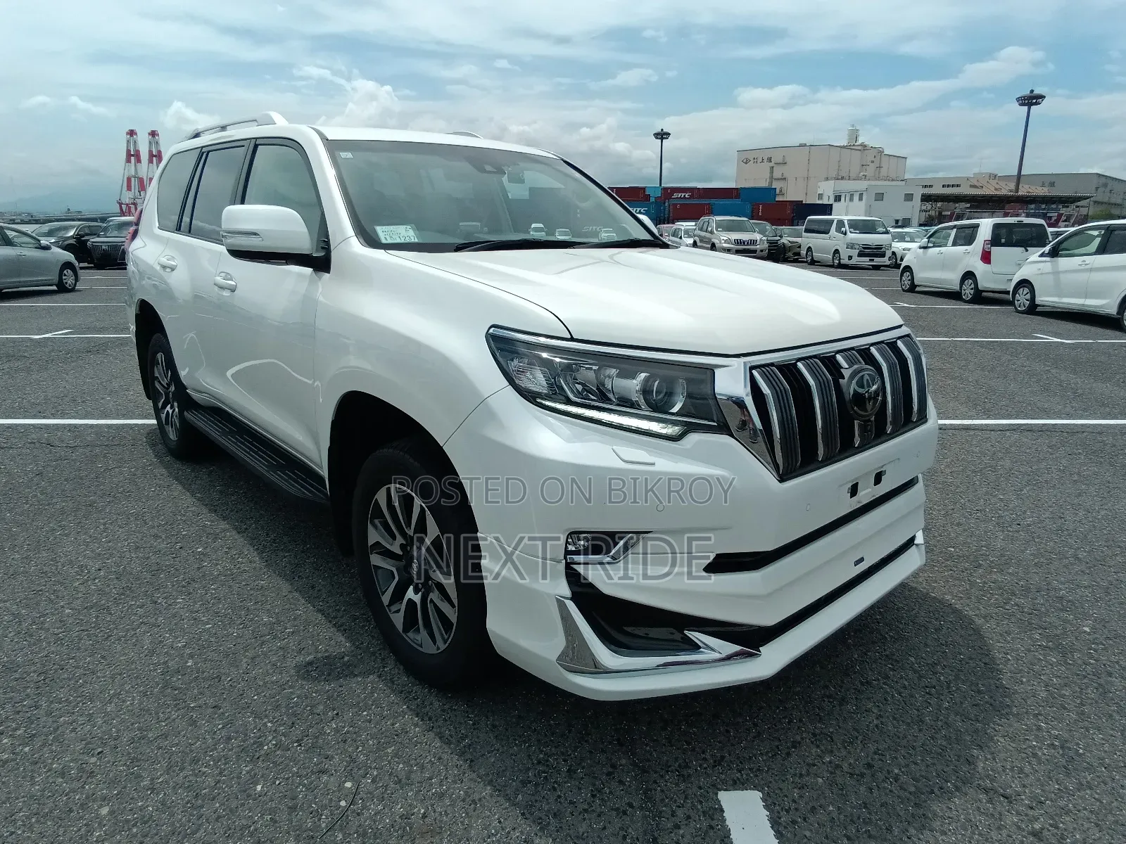 Toyota Land Cruiser Prado 2023 Pearl
