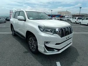 Toyota Land Cruiser Prado 2023 Pearl
