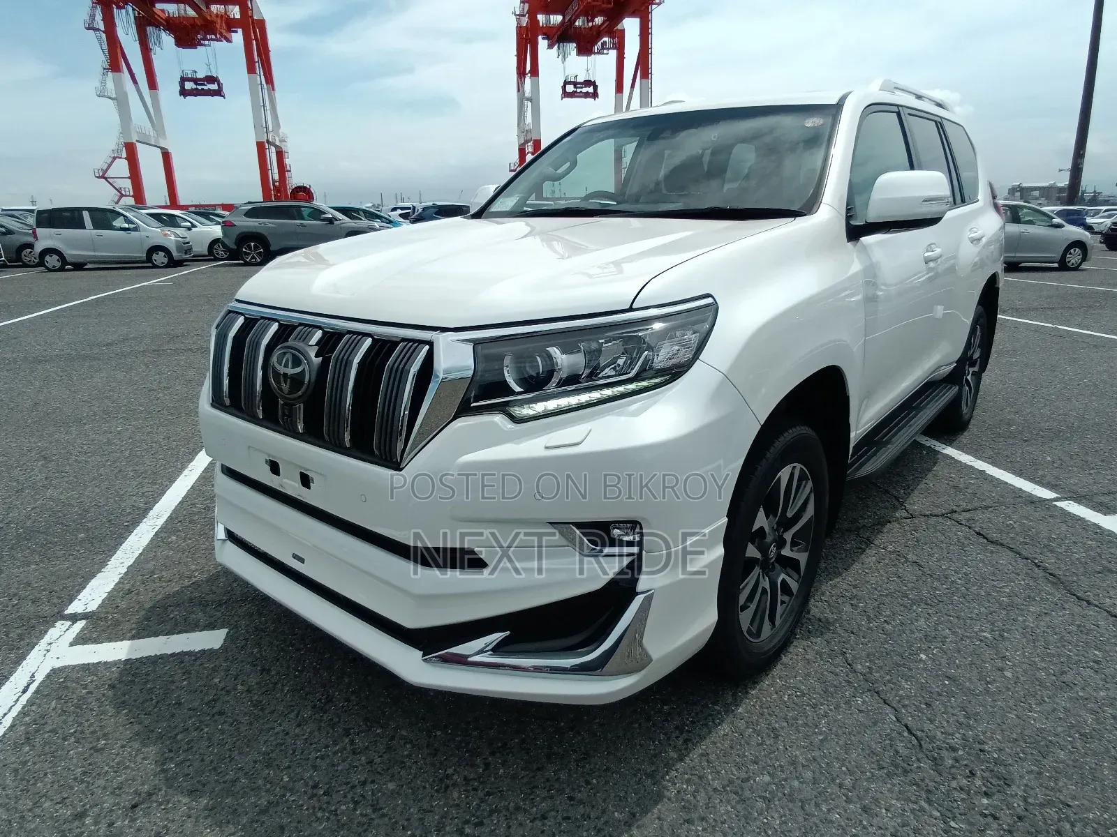 Toyota Land Cruiser Prado 2023 Pearl