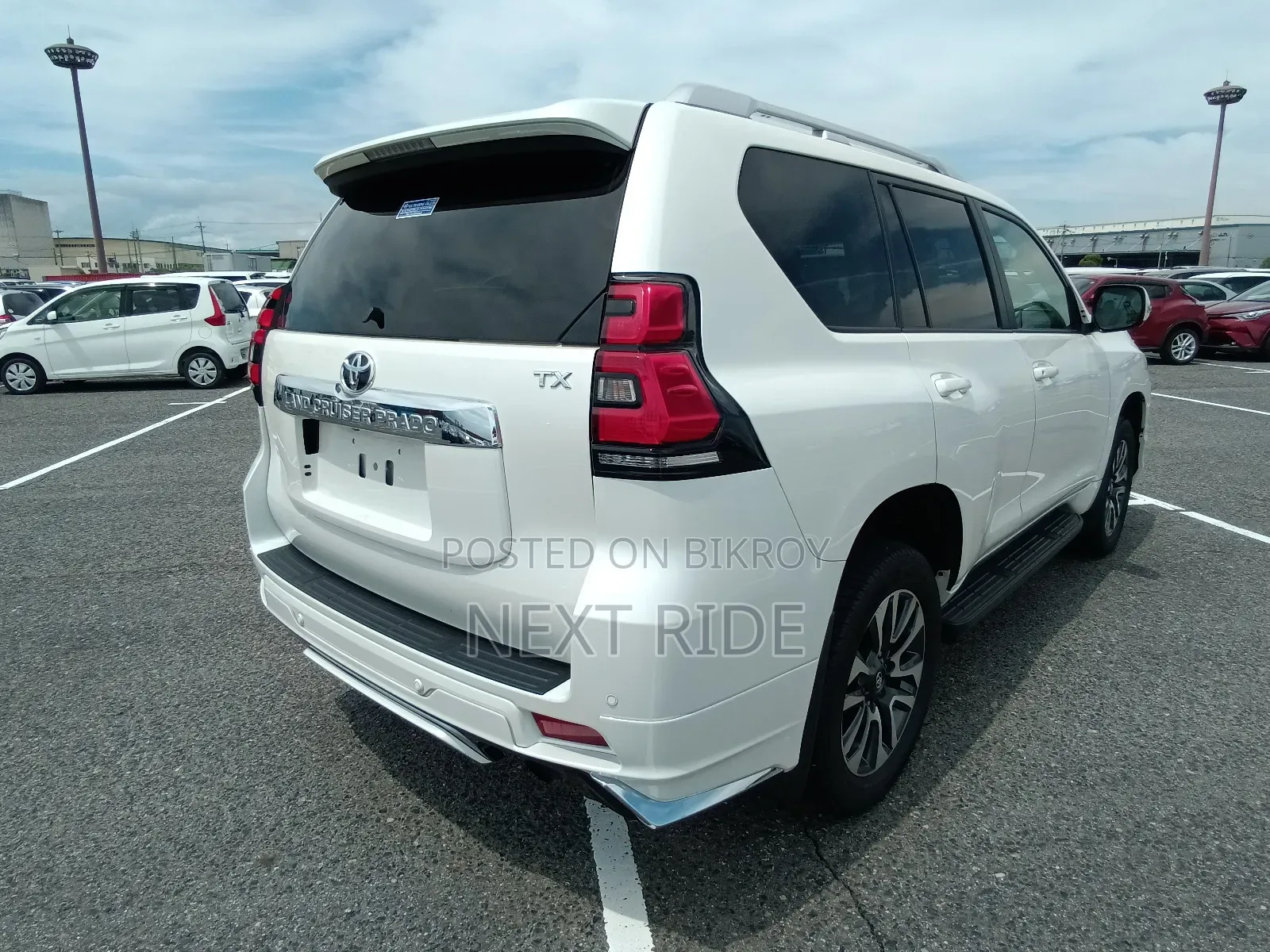 Toyota Land Cruiser Prado 2023 Pearl