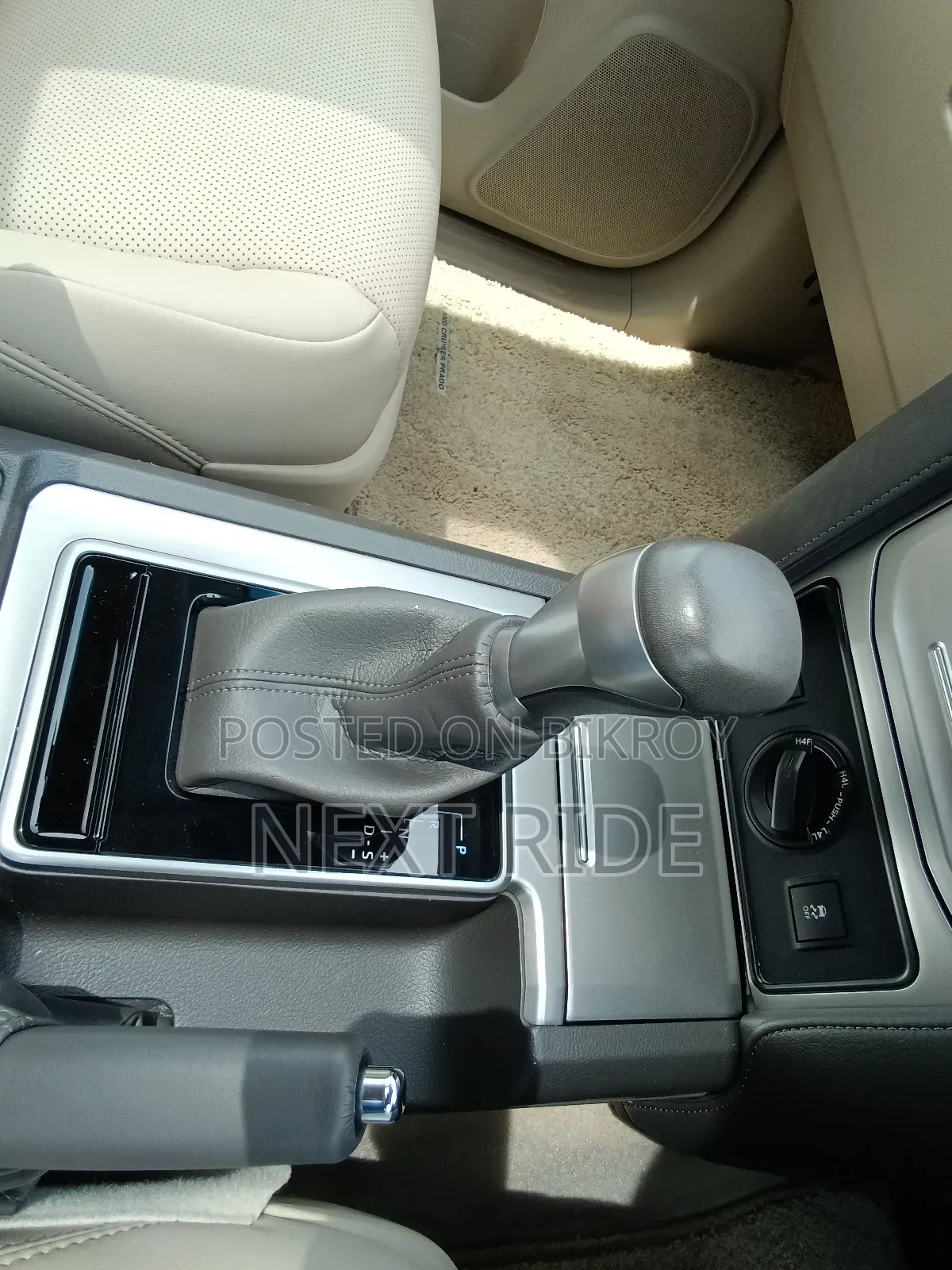 Toyota Land Cruiser Prado 2023 Pearl