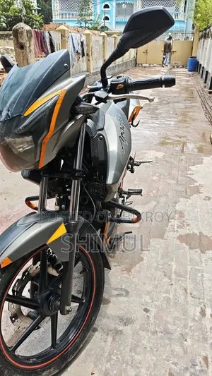 TVS Apache RTR 160 2V 2015 Gray