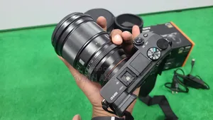 Sony Alpha A6400 With Viltrox 75 Mm 1.2 Af