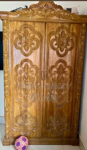 Sturdy Wooden Showcase for Sale