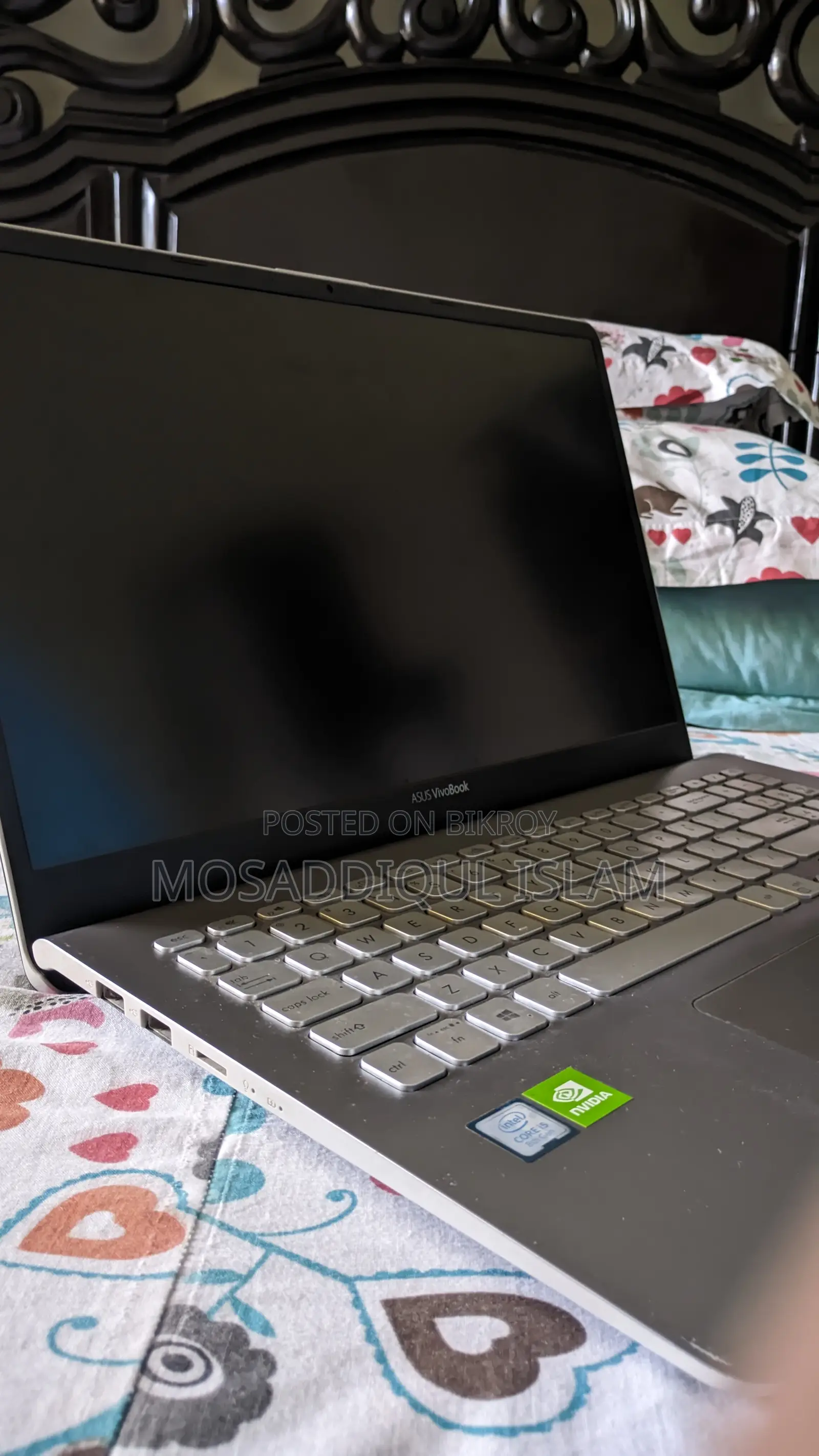 Laptop Asus VivoBook S15 S530UN 8GB Intel Core i5 HDD+SSD 128GB