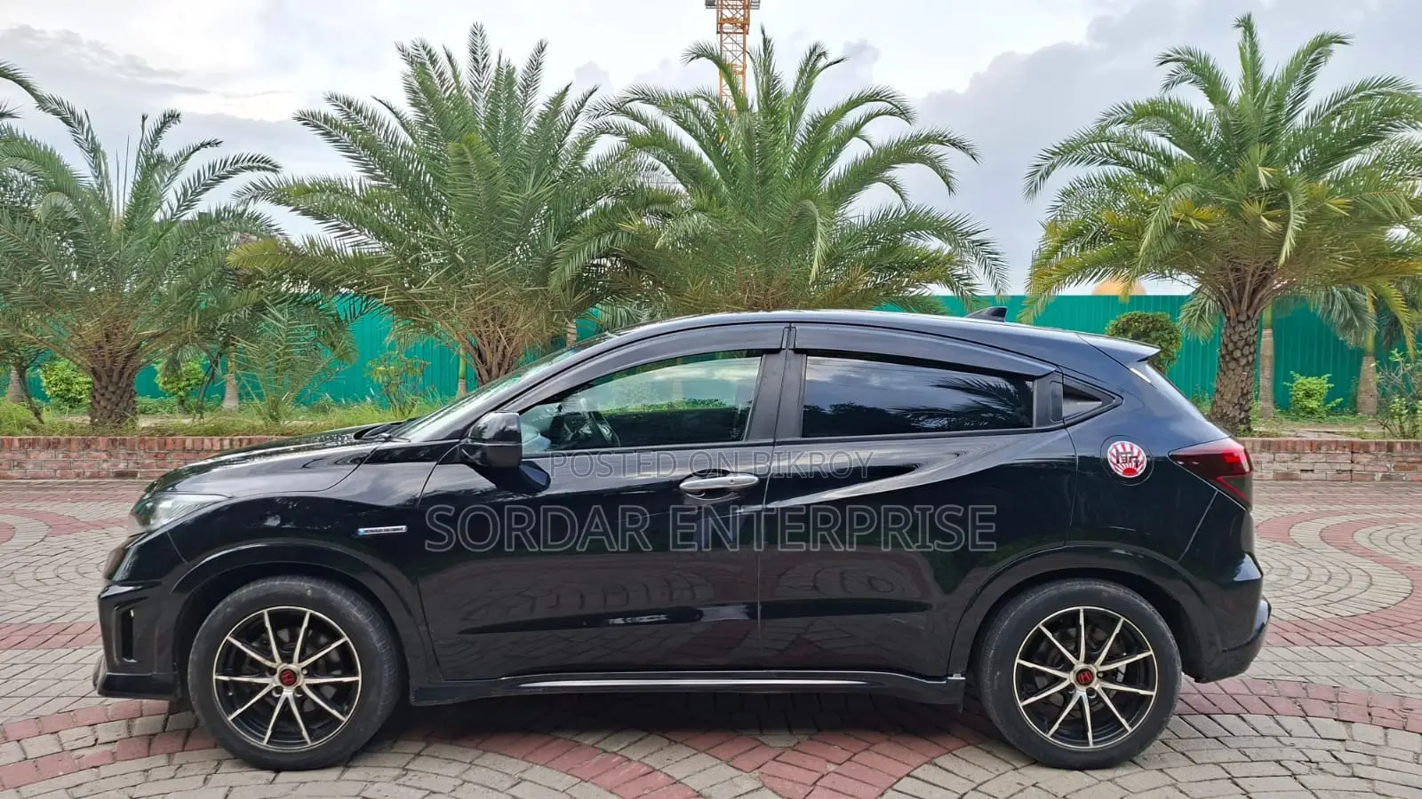 New Honda Vezel 1.5 Hybrid 2WD 2014 Black