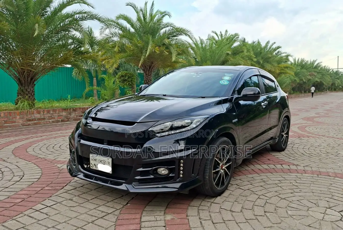 New Honda Vezel 1.5 Hybrid 2WD 2014 Black