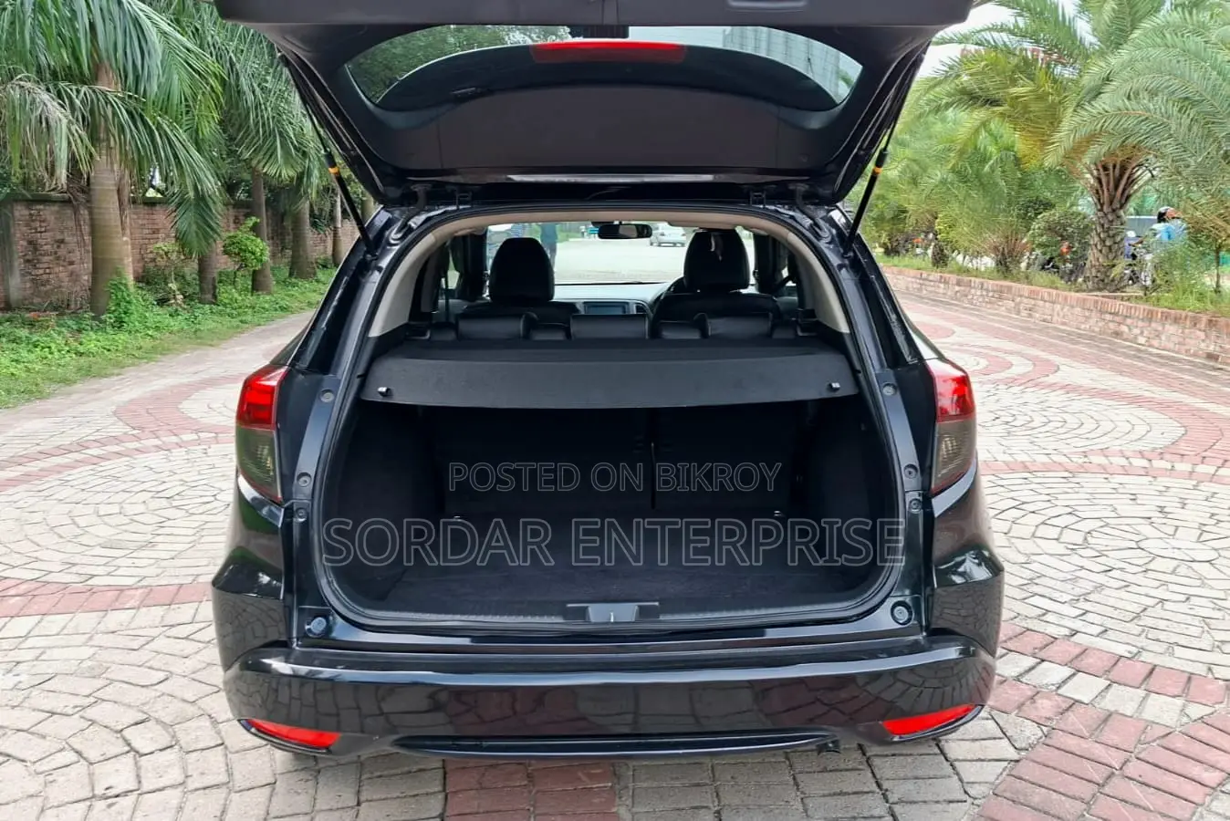 New Honda Vezel 1.5 Hybrid 2WD 2014 Black
