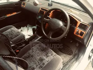 Toyota Corona Premio 1996 Pearl